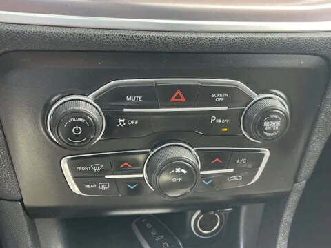 2019 Dodge Charger SXT
