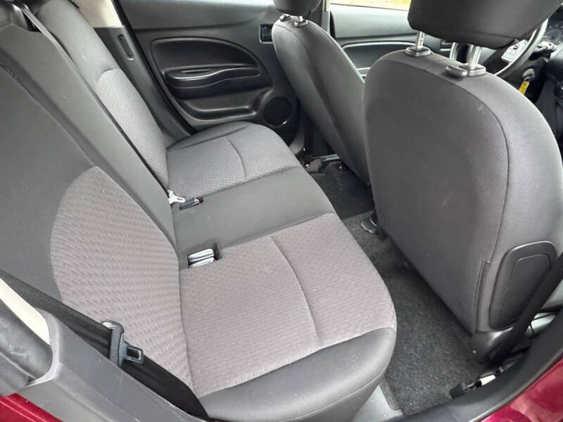 2019 Mitsubishi Mirage ES