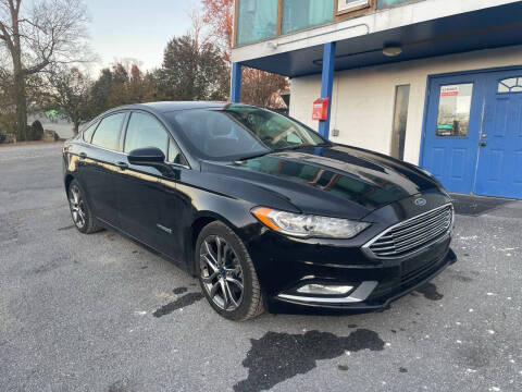 2017 Ford Fusion Hybrid for sale at Noble PreOwned Auto Sales in Martinsburg WV