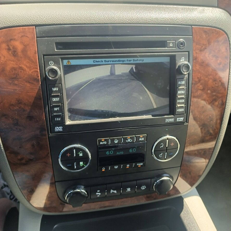 2008 Chevrolet Suburban SUV / Crossover - $5,950