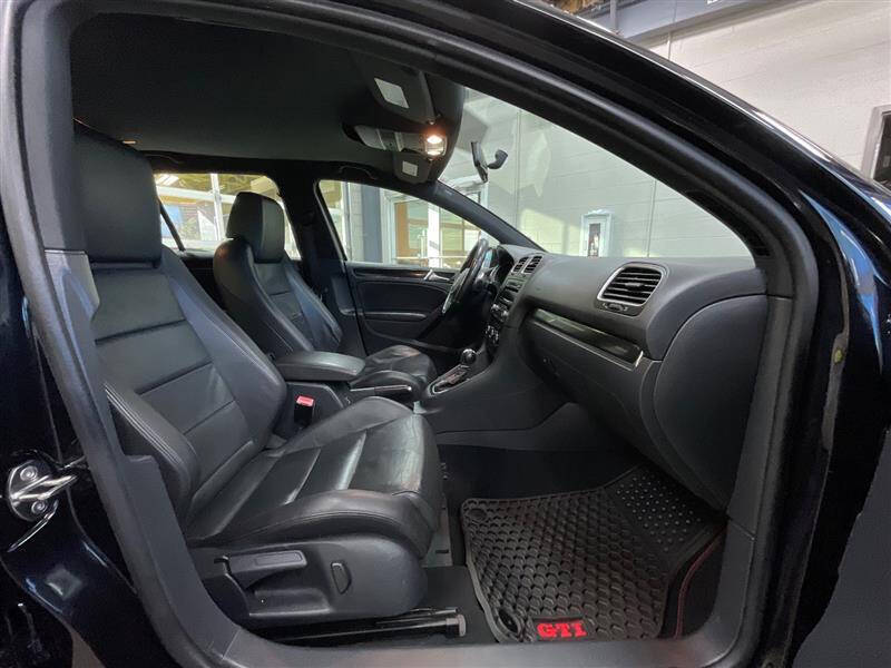 2013 Volkswagen GTI Wolfsburg Edition PZEV