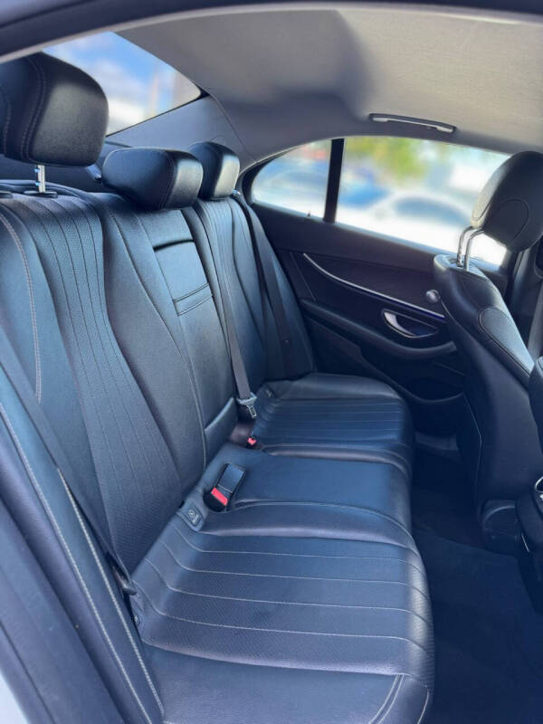 2017 Mercedes-Benz E-Class E 300 4MATIC