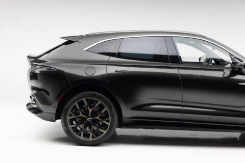 2021 Aston Martin DBX
