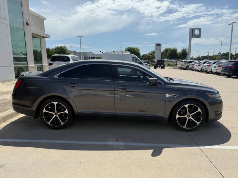 2015 Ford Taurus SEL