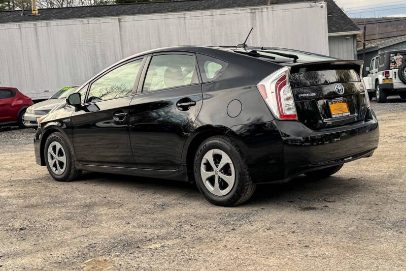 2014 Toyota Prius Three