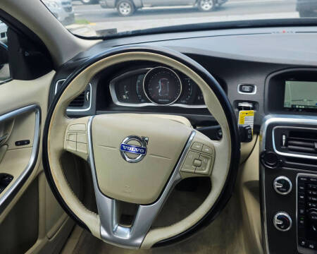 2015 Volvo V60 T5 Drive-E Premier