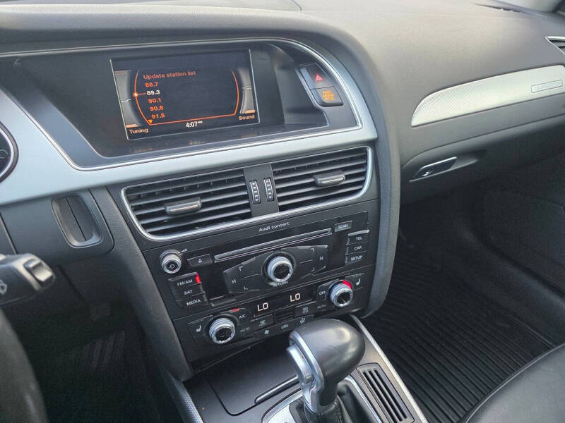 2016 Audi A4 2.0T quattro Premium