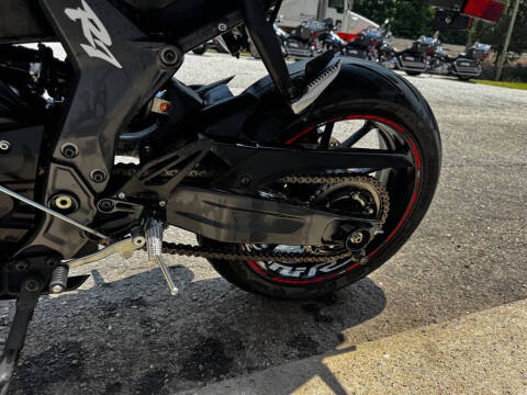 2025 Yamaha YZF-R7 -