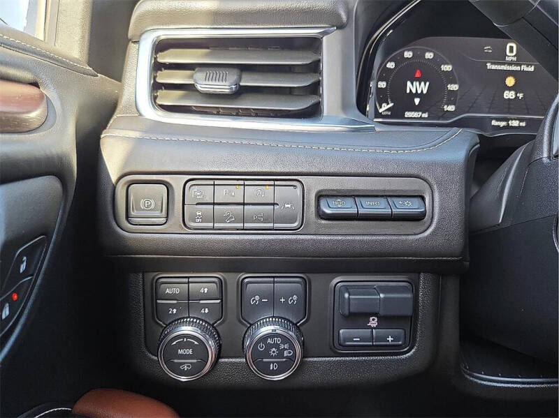 2024 GMC Yukon XL Denali Ultimate