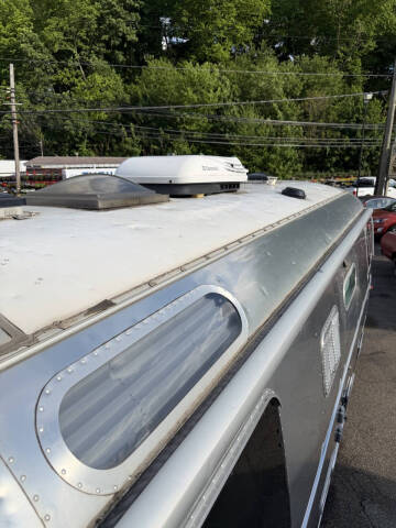 2016 Airstream 25FB