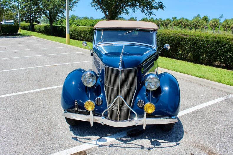 1936 Ford Deluxe