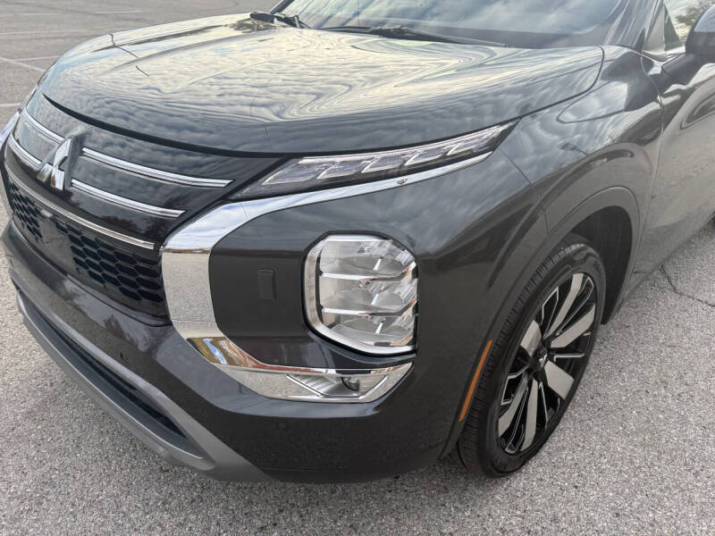 2025 Mitsubishi Outlander SE