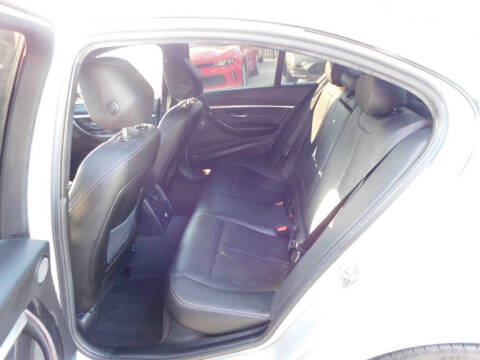 2017 BMW 3 Series 330e iPerformance