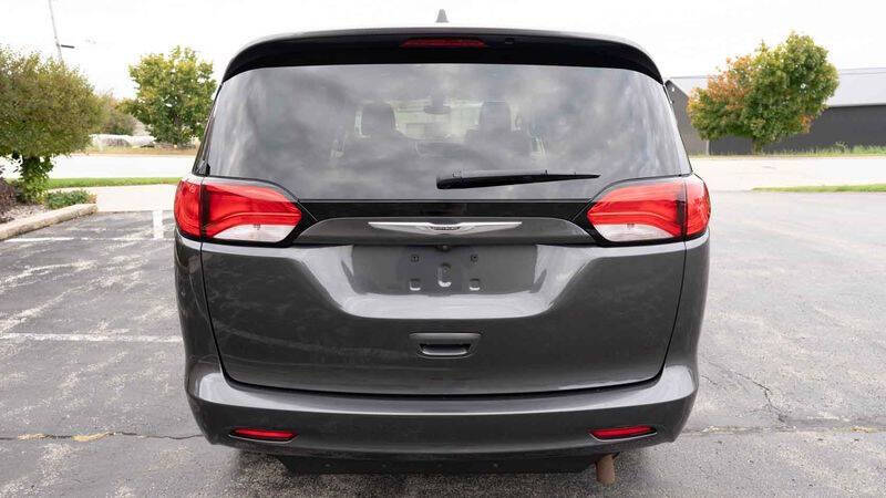 2021 Chrysler Voyager LXi