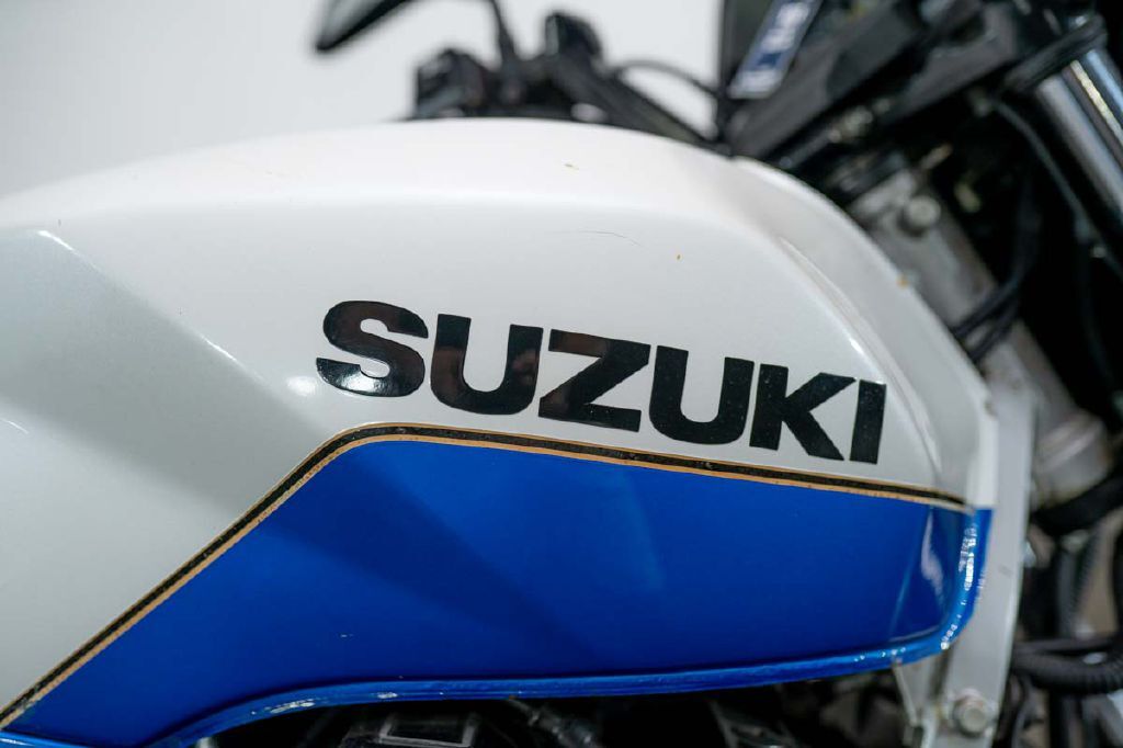 1985 Suzuki GS550E 4