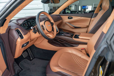 2021 Aston Martin DBX