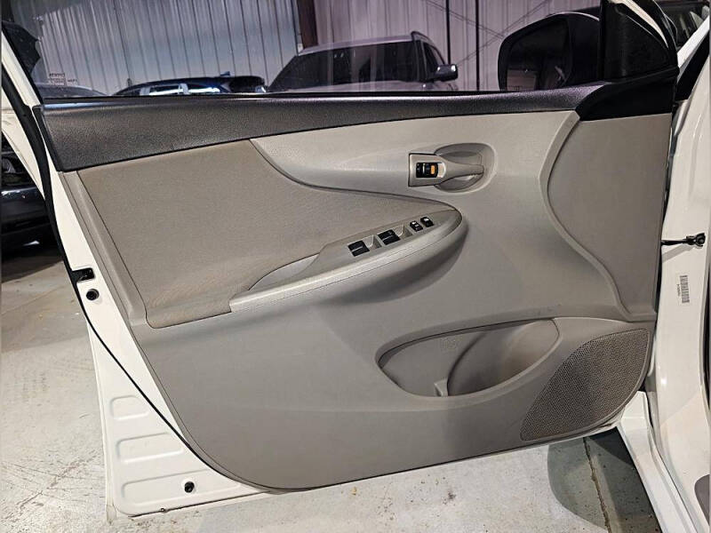 2012 Toyota Corolla LE