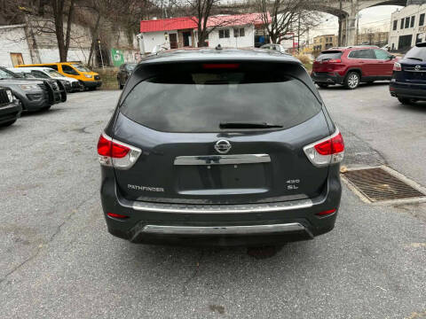 2014 Nissan Pathfinder SL