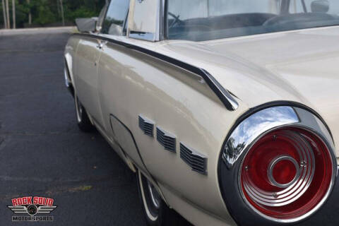 1962 Ford Thunderbird