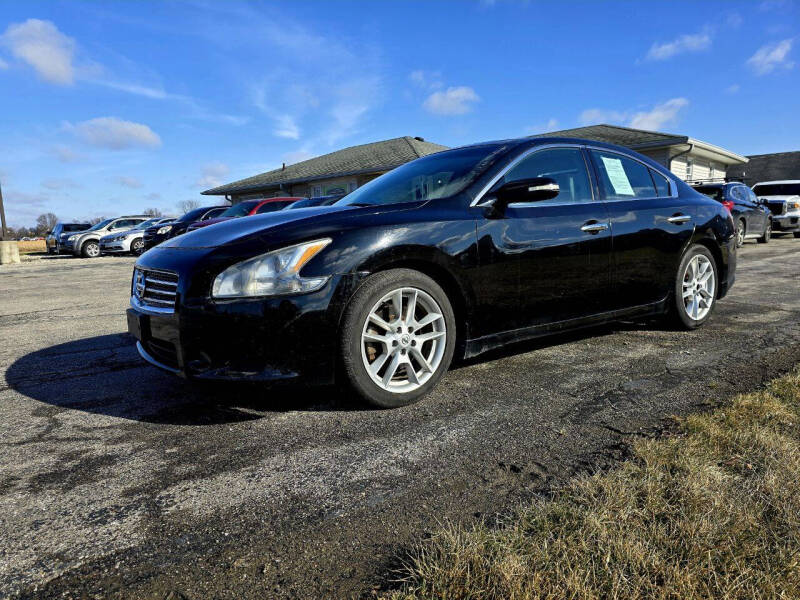 2010 Nissan Maxima for sale at CALDERONE CAR & TRUCK in Whiteland IN