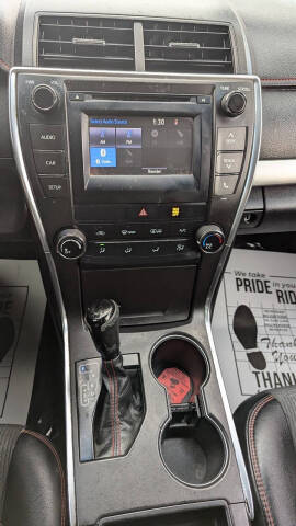 2016 Toyota Camry SE