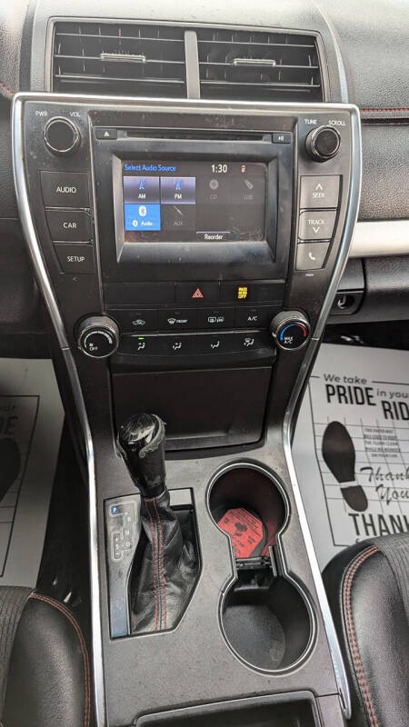 2016 Toyota Camry SE