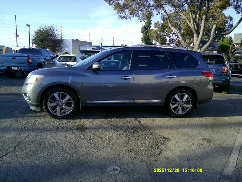 2016 Nissan Pathfinder Platinum