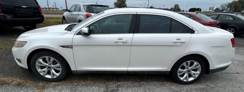 2011 Ford Taurus SEL