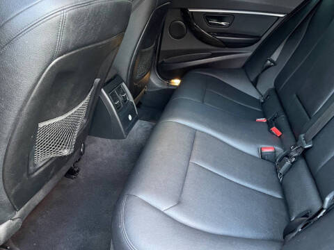 2017 BMW 3 Series 330i xDrive