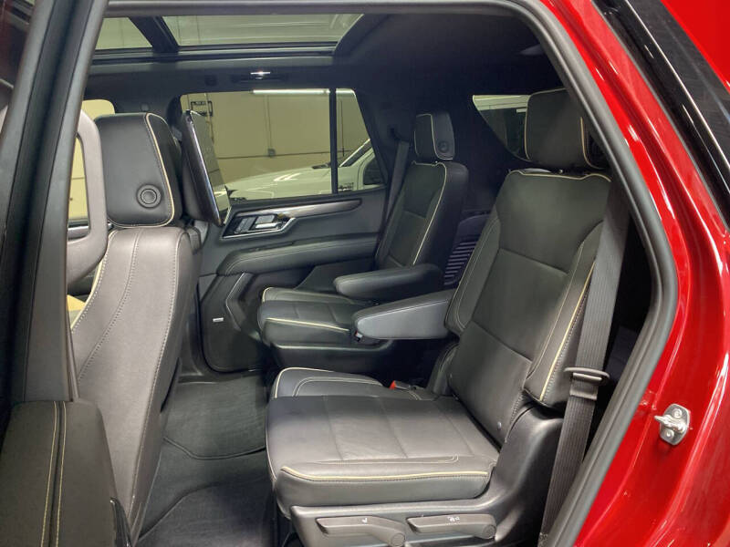 2025 GMC Yukon Elevation