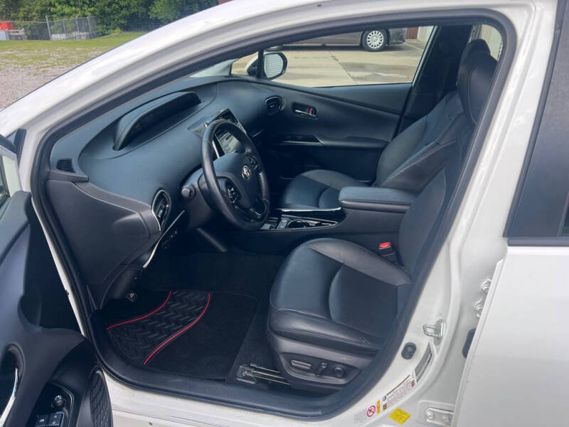 2019 Toyota Prius L Eco