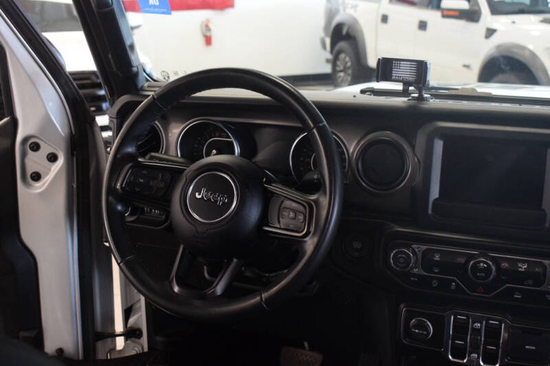 2022 Jeep Gladiator Willys