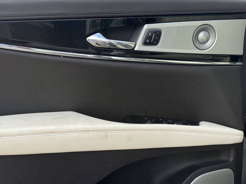 2023 Lincoln Nautilus Black Label