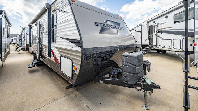 2017 Starcraft AR-ONE MAXX for sale at TRAVERS GMT AUTO SALES in Florissant MO