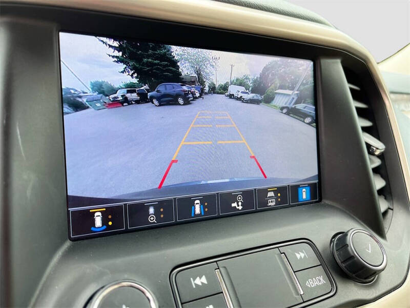 2022 GMC Acadia Denali