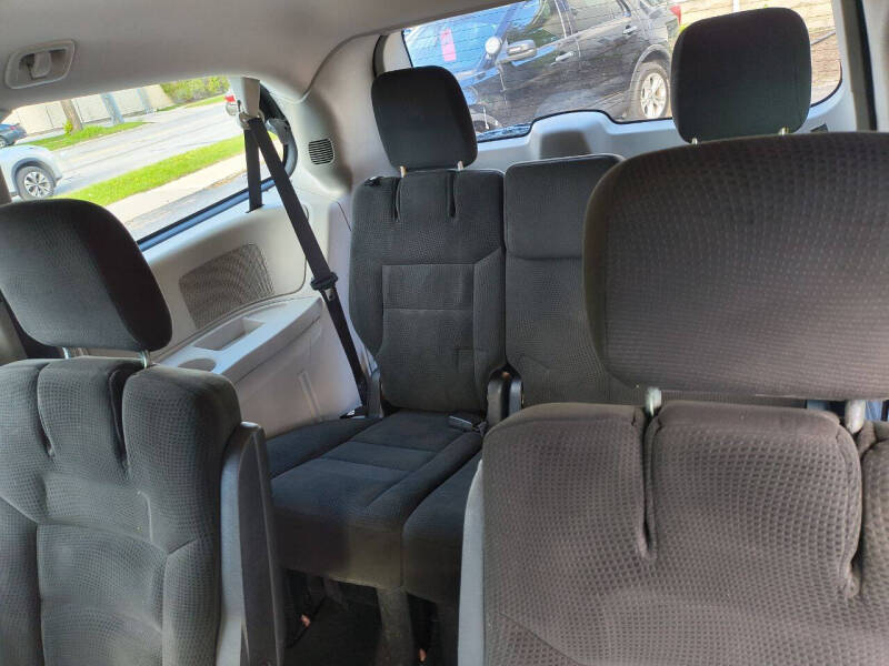 2016 Dodge Grand Caravan American Value Package