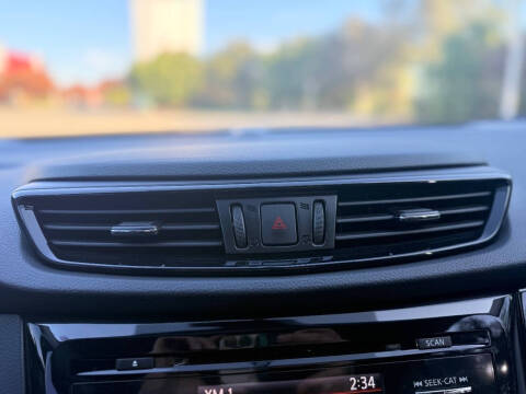 2017 Nissan Rogue Sport SV