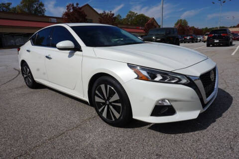 2019 Nissan Altima for sale at AutoQ Cars & Trucks in Mauldin SC