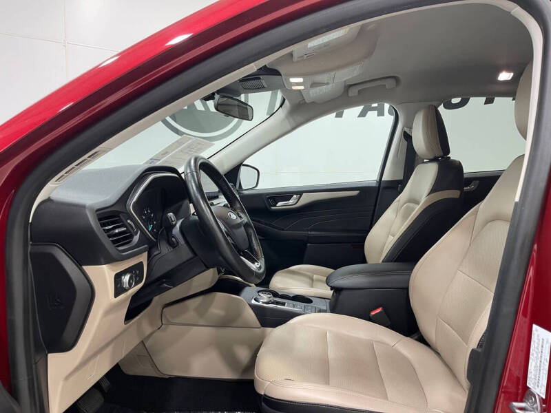 2021 Ford Escape SEL