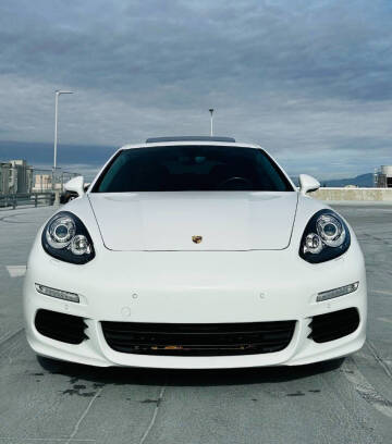 2014 Porsche Panamera 4
