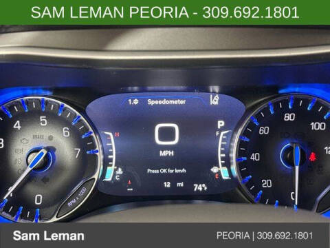 2027 Chrysler Pacifica Select