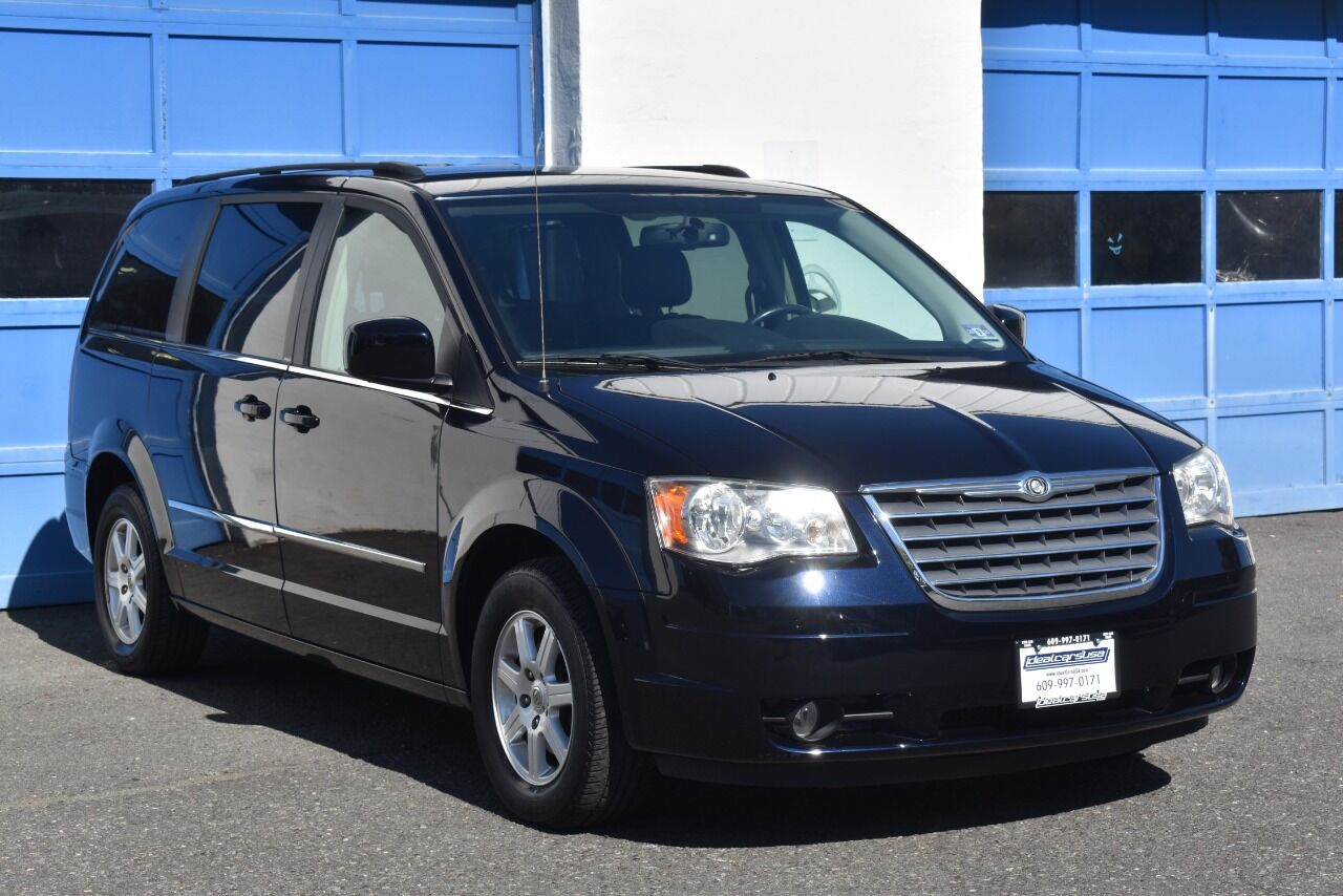 2010 Chrysler Town and Country Touring Plus 4dr Mini Van