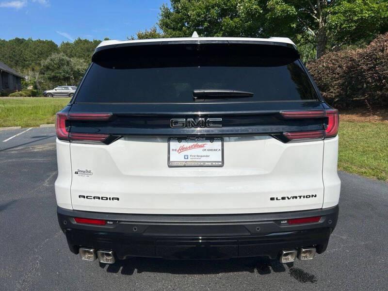 2026 GMC Acadia Elevation