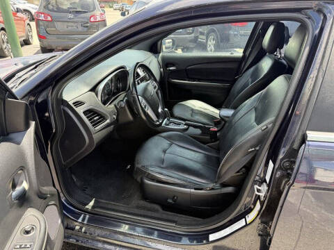 2012 Chrysler 200 Limited