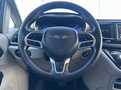 2020 Chrysler Voyager LXi