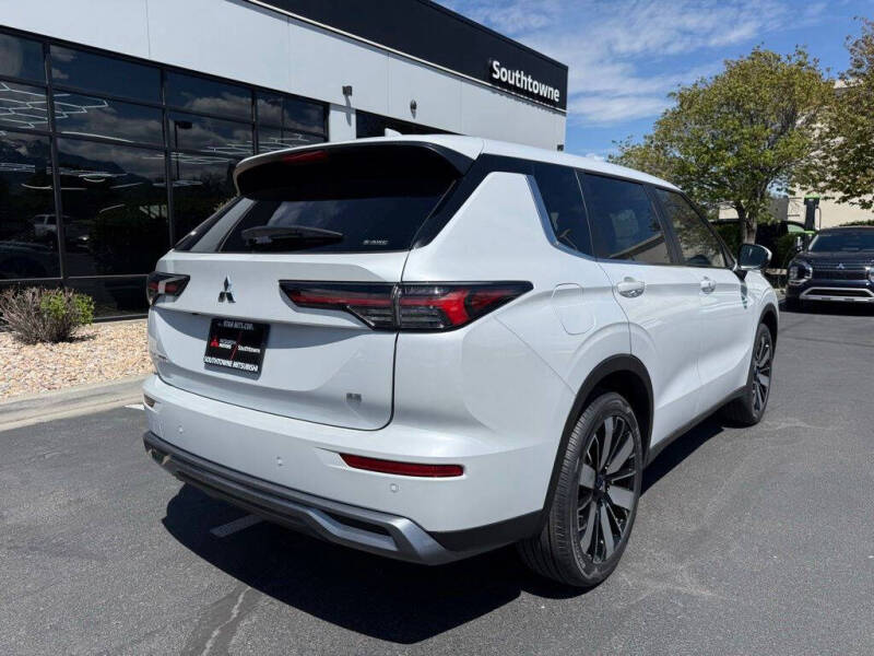2026 Mitsubishi Outlander SE