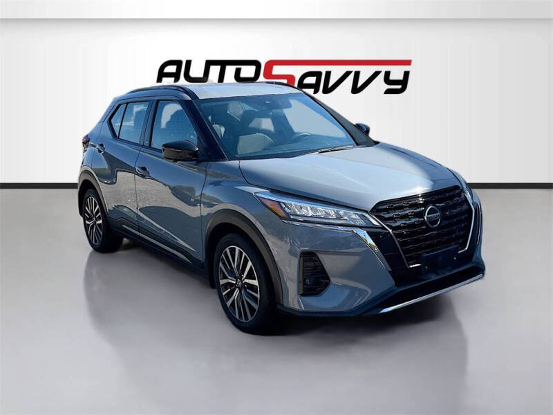 2021 Nissan Kicks SR