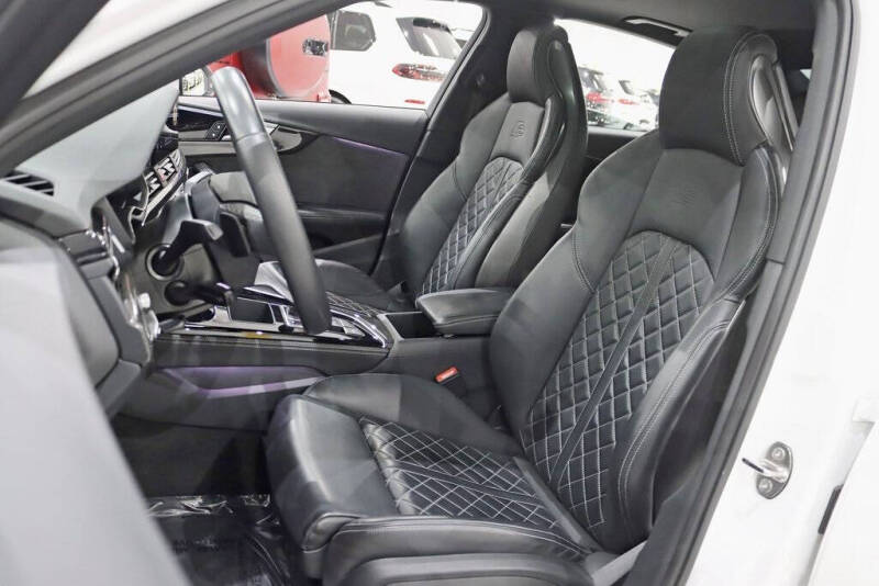 2023 Audi S4 3.0T quattro Prestige