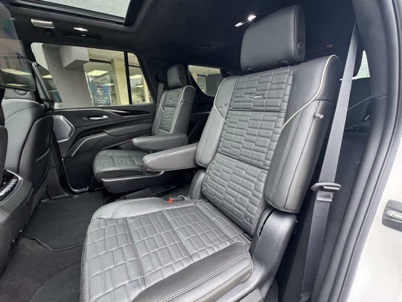 2023 Cadillac Escalade-V