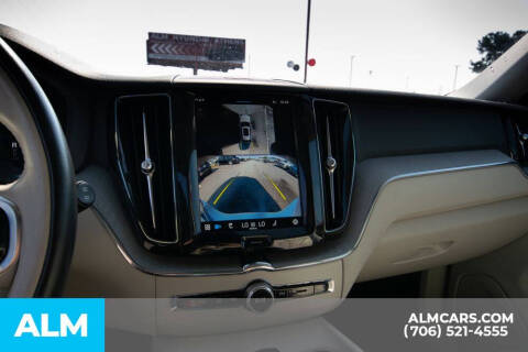 2024 Volvo XC60 B5 Plus Dark Theme